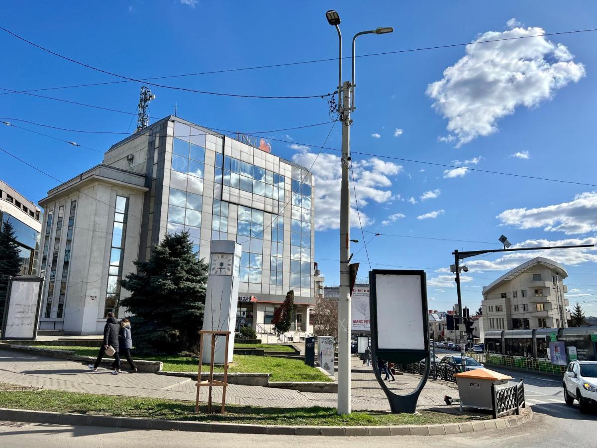 דירות יאשי Mnm Lapusneanu מראה חיצוני תמונה